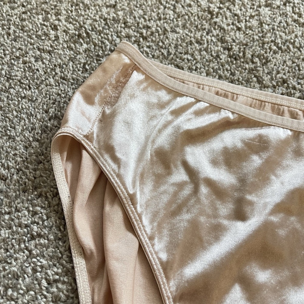 Vtg DELICATES Stretch SATIN Hi-Cut Bikini PANTIES Second Skin 10 Glossy Nude Tan - Picture 2 of 8